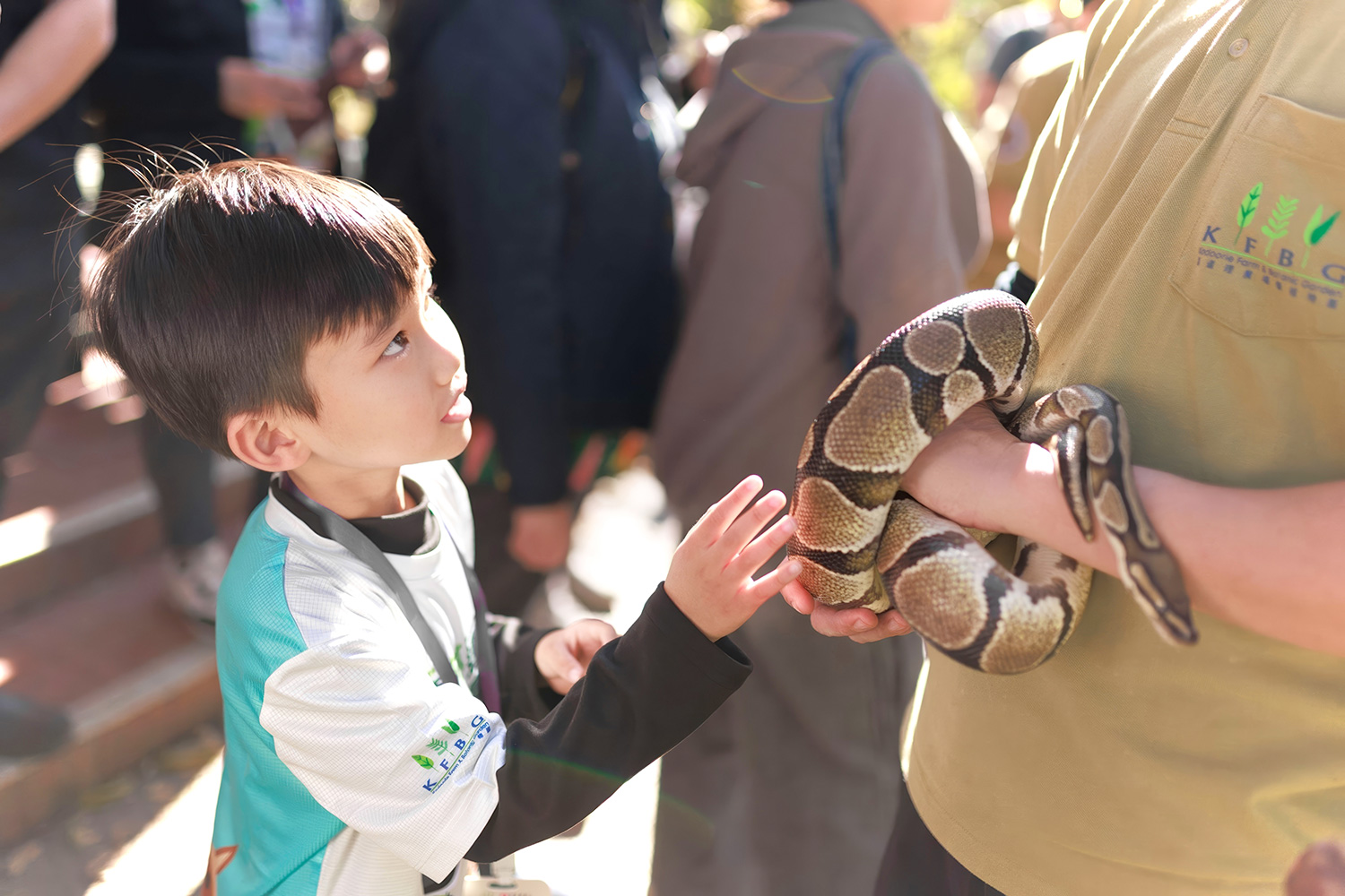Animal Encounter Interactive Session (For one adult and one child)